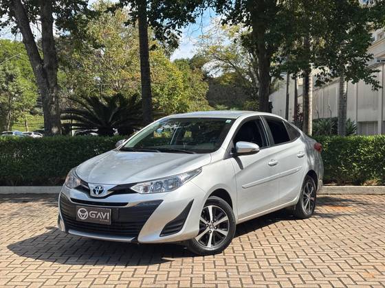 TOYOTA YARIS 1.5 16V FLEX SEDAN XL LIVE MULTIDRIVE TOYOTA YARIS 1.5 16V FLEX SEDAN XL LIVE MULTIDRIVE
